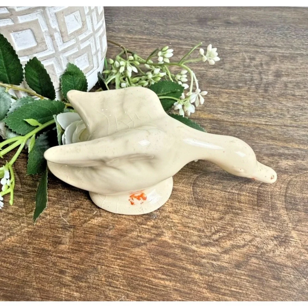 Vintage Ceramic Goose Figurine Cream Glazed Cottage Farmhouse Bird Decor 4.5
